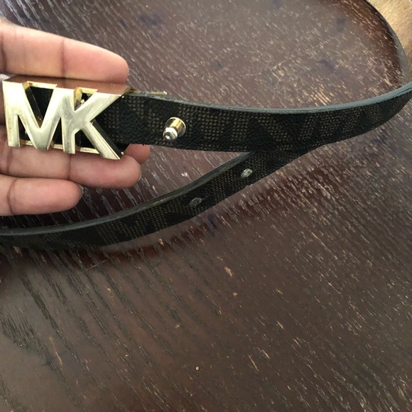 Authentic MIchael Kors belt - Picture 3 of 3